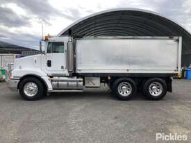 1990 Kenworth T400 Series - picture1' - Click to enlarge