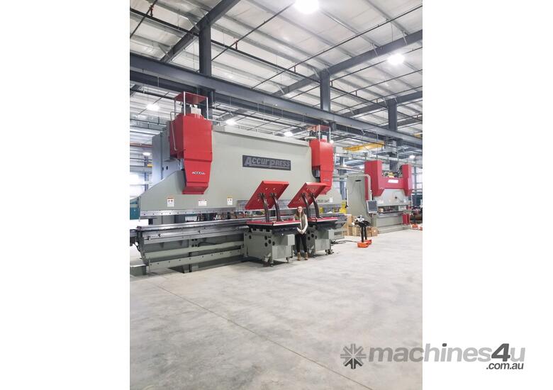 caption ACCURPRESS 1000 Tonne 8 Metre Press Brake