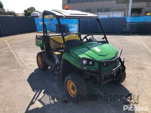 2018 John Deere XUV560E