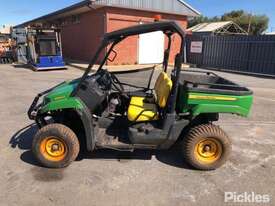 2018 John Deere XUV560E - picture1' - Click to enlarge