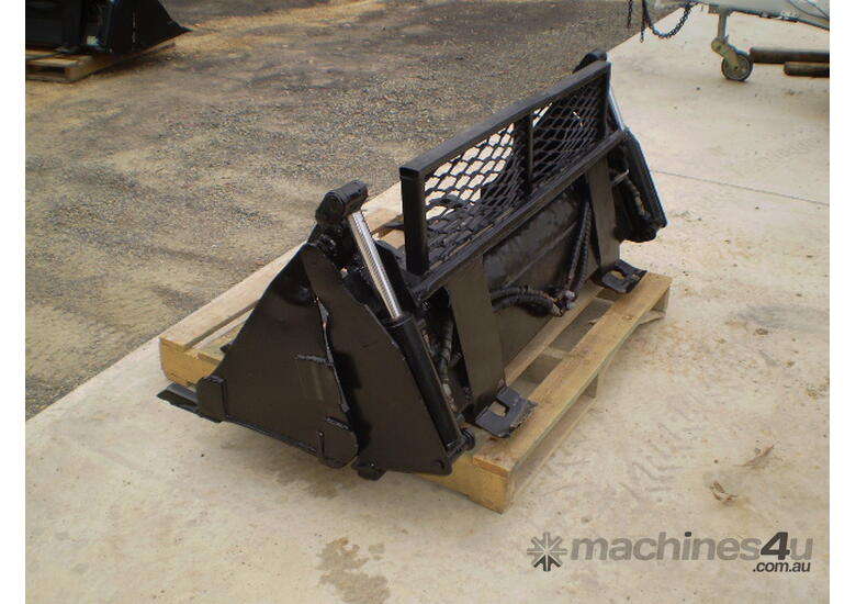 New Bobcat 4 in 1 Bucket Skidsteer Bobcat NEW Skid Steer Buckets in