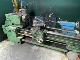 Large Centre Lathe - picture0' - Click to enlarge