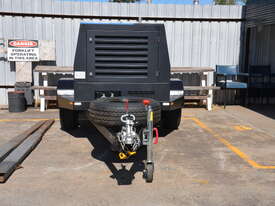 Peerless P185D Diesel Rotary Screw Air Compressor: Direct Drive, 50HP, 5232LPM at 7Bar - for Trailer - picture1' - Click to enlarge