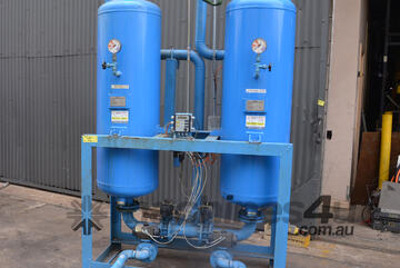Heatless desiccant compressed air drier system regeneration 3