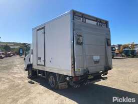 2009 Isuzu NPR 200 SWB - picture2' - Click to enlarge