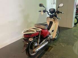 Honda Supercub - picture1' - Click to enlarge