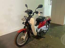 Honda Supercub - picture2' - Click to enlarge