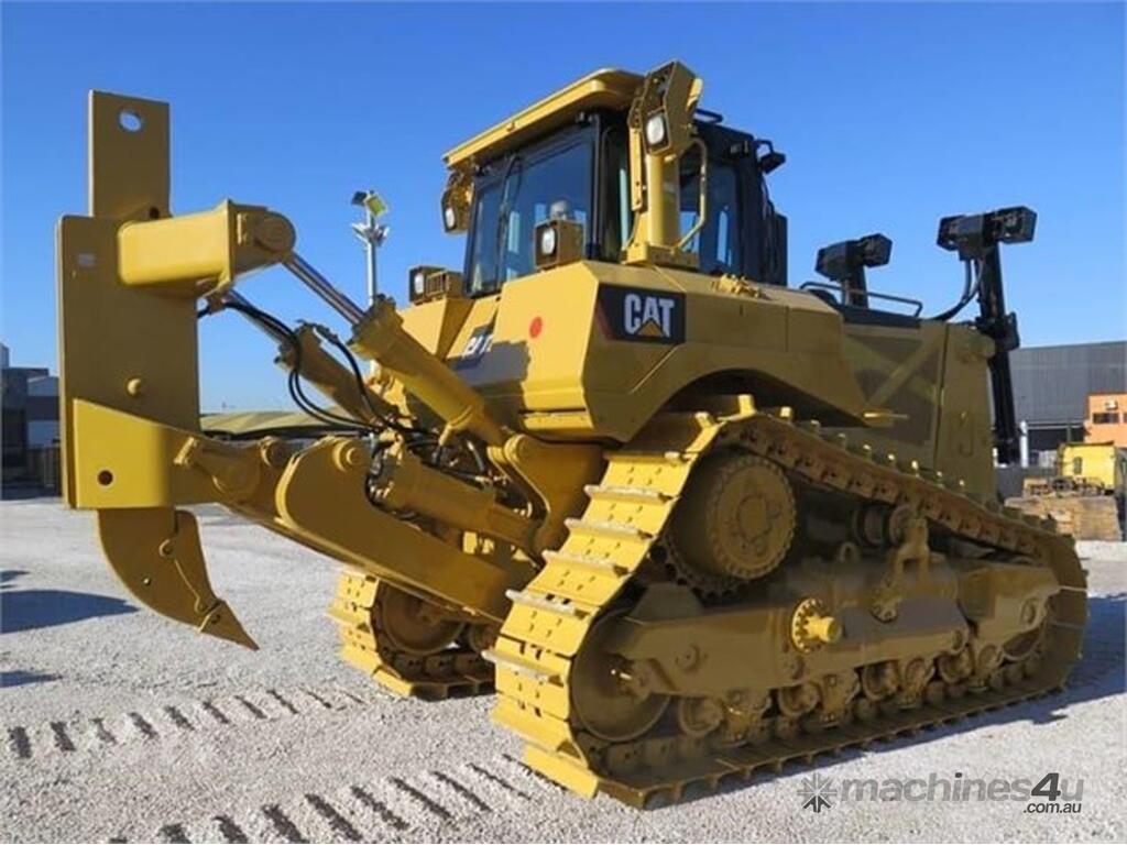 Used Caterpillar D T Dozer In Listed On Machines U