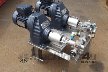 Stainless Twin Pump - Liquiflo