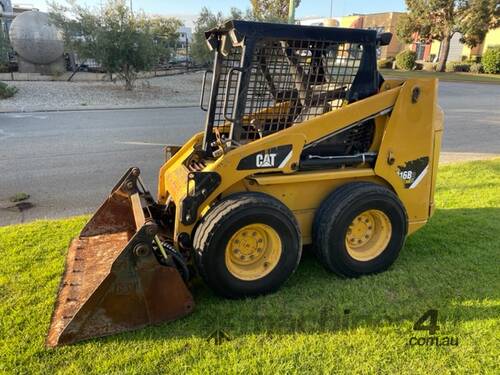 Skid Steer CAT 216B-2 2010 3481 hours 4 in 1 bucket