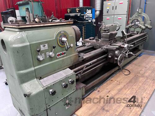 Bulgarian Heavy Duty lathe