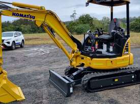 NEAR NEW PC30-5 KOMATSU  EXCAVATOR  3 tonner.  ONLY 150 hrs  2022 year - picture0' - Click to enlarge