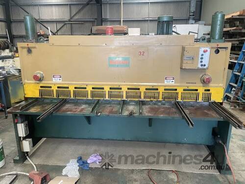 caption KLEEN - KleenKut 6.5mm x 2.5m Guillotine Australian Made