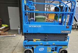 Sinboom Electric Drive Scissor Lift with AGM Maintenance-free Batteries