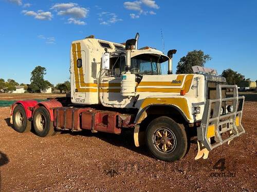 1980 MACK SUPERLINER 6x4 PRIME MOVER