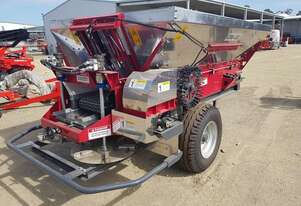 FARMTECH VIKING V3000GDL BELT SPREADER (3000L)