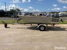 Savage Snipe Aluminium Fishing Boat and Trailer - picture2' - Click to enlarge