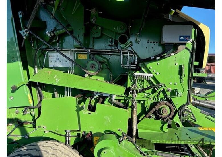 caption 2018 Krone V150XC Round Balers