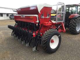 WILLIAMS Seeder 2023 Model ATE-20 - picture0' - Click to enlarge