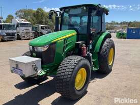 2019 John Deere 5090M Tractor 4 x 4 - picture1' - Click to enlarge