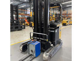 Cat 2.5T Reach Truck NR25NH - picture1' - Click to enlarge