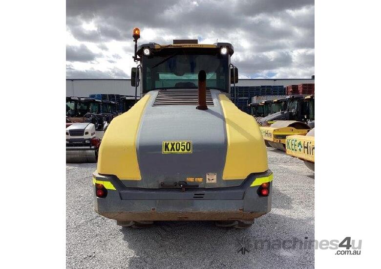 caption 2017 DYNAPAC CA5000PD PADFOOT ROLLER U4615
