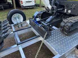 Excavator E20 with Sure weld Aluminum trailer Quick hitch, auger drive and Augers  - picture0' - Click to enlarge