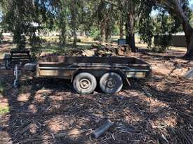 2001 Victorian Trailers Tandem Axle Box Trailer - picture2' - Click to enlarge