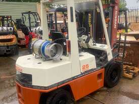 Nissan 2.5 Ton Forklift Low Hours High Quality  - picture1' - Click to enlarge