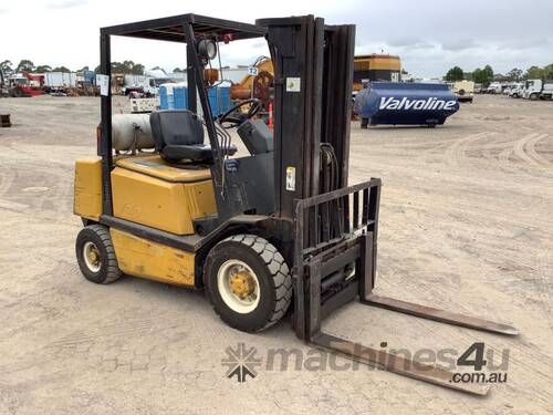 Yale GP25RE Forklift (Container Mast)