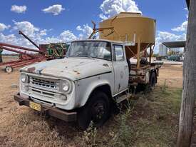 1988 INTERNATIONAL EX ELECTRICAL CABLE TRUCK  - picture0' - Click to enlarge