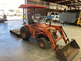 1992 Kubota B20 Loader/Tractor 4WD - picture0' - Click to enlarge