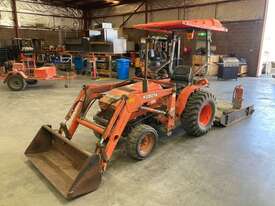 1992 Kubota B20 Loader/Tractor 4WD - picture1' - Click to enlarge