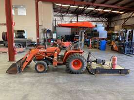 1992 Kubota B20 Loader/Tractor 4WD - picture2' - Click to enlarge
