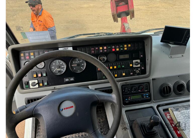 caption GLEASON CRANES 2008 TADANO ATF65G ALL TERRAIN CRANE