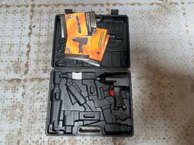 Blackridge Air Impact Wrench with Case - picture1' - Click to enlarge