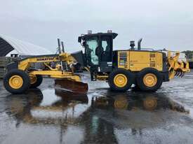 2014 Komatsu GD555-5 Articulated Grader - picture2' - Click to enlarge
