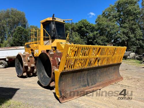 1987 Caterpillar 826C Soil Compactor