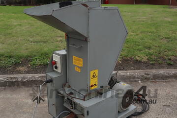 Industrial 3kW Plastic Granulator - CP Plastics Automation G3