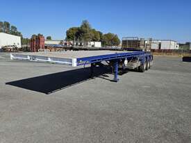 1998 Barker Heavy Duty Tri Axle Tri Axle Flat Top A Trailer - picture1' - Click to enlarge