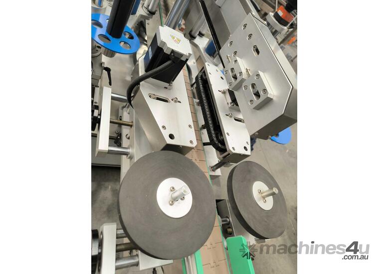 Labelling machine double side for Square, Oval, Round bottles.