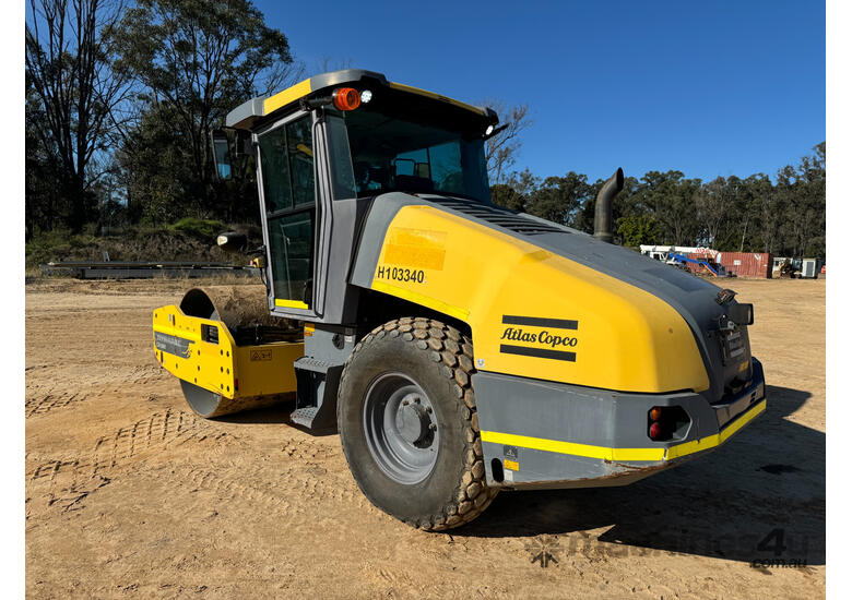 caption Dynapac CA1500D Vibrating Roller Roller/Compacting