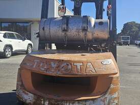 Toyota 02-7FGJ35 3.5T LPG Used Forklift - picture2' - Click to enlarge