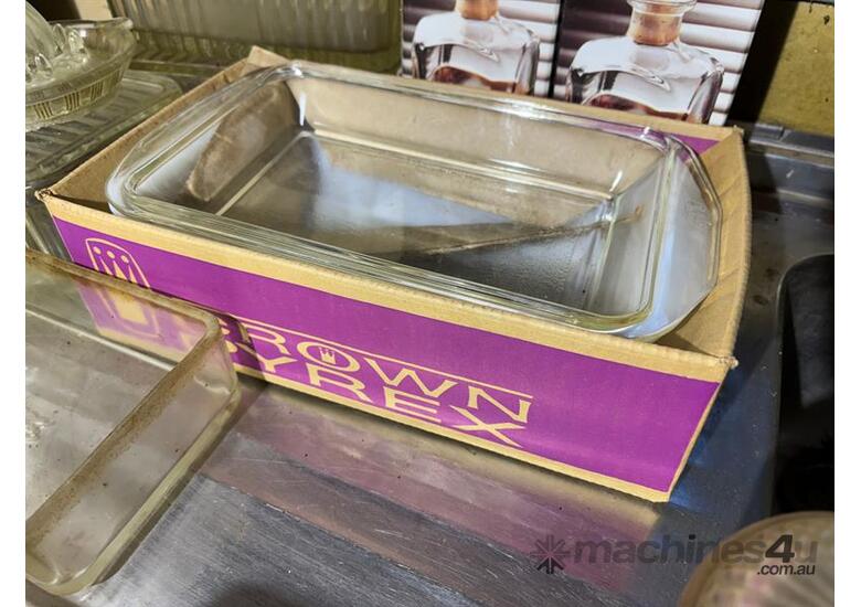 caption QTY OF KITCHEN GLASSWARE