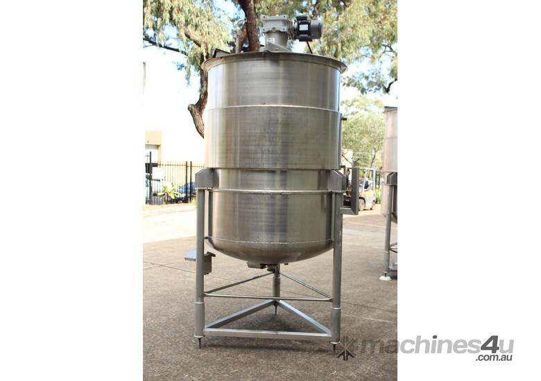 Stainless Steel Steam Jacketed Mixing Tank.