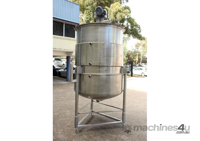 Stainless Steel Steam Jacketed Mixing Tank.