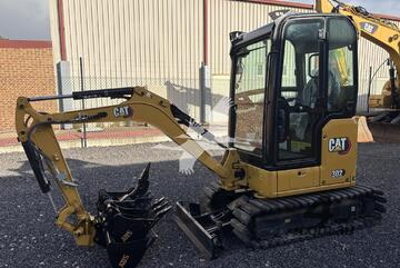 Caterpillar 2021   302CR 22N42