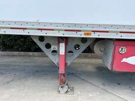 Trailer refrigerated  40 ft chiller rails on air bags - picture2' - Click to enlarge