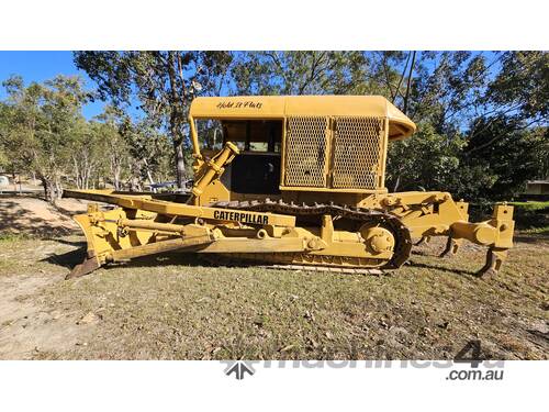 Dozer D7F, 22ft stick rake, tilt blade, very good condition 