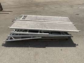 Pallet of Assorted Scaffolding Posts and Access Decks - picture0' - Click to enlarge